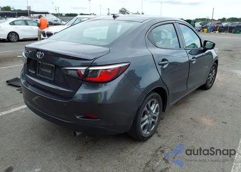 2019 Toyota Yaris Le z USA, uszkodzony, nr VIN 3MYDLBYV3KY520708